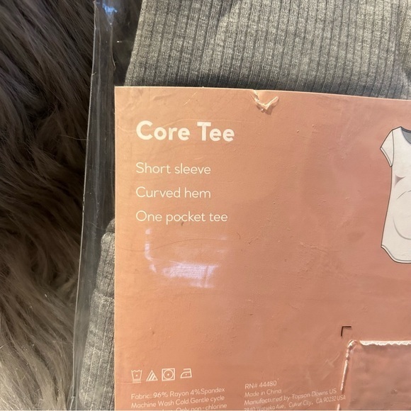 Destination Maternity‎ Core Tee Women Size Small Short Sleeve One Pocket T-Shirt - Picture 4 of 6